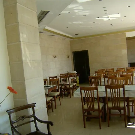 Metropole ليبتوكاريا